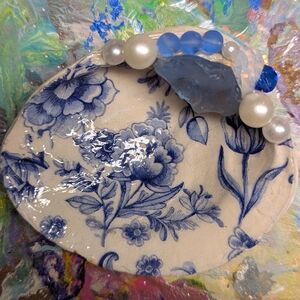 Handcrafted Decoupaged Toile Print Clam Shell Blue White Pearl Back Seaglass